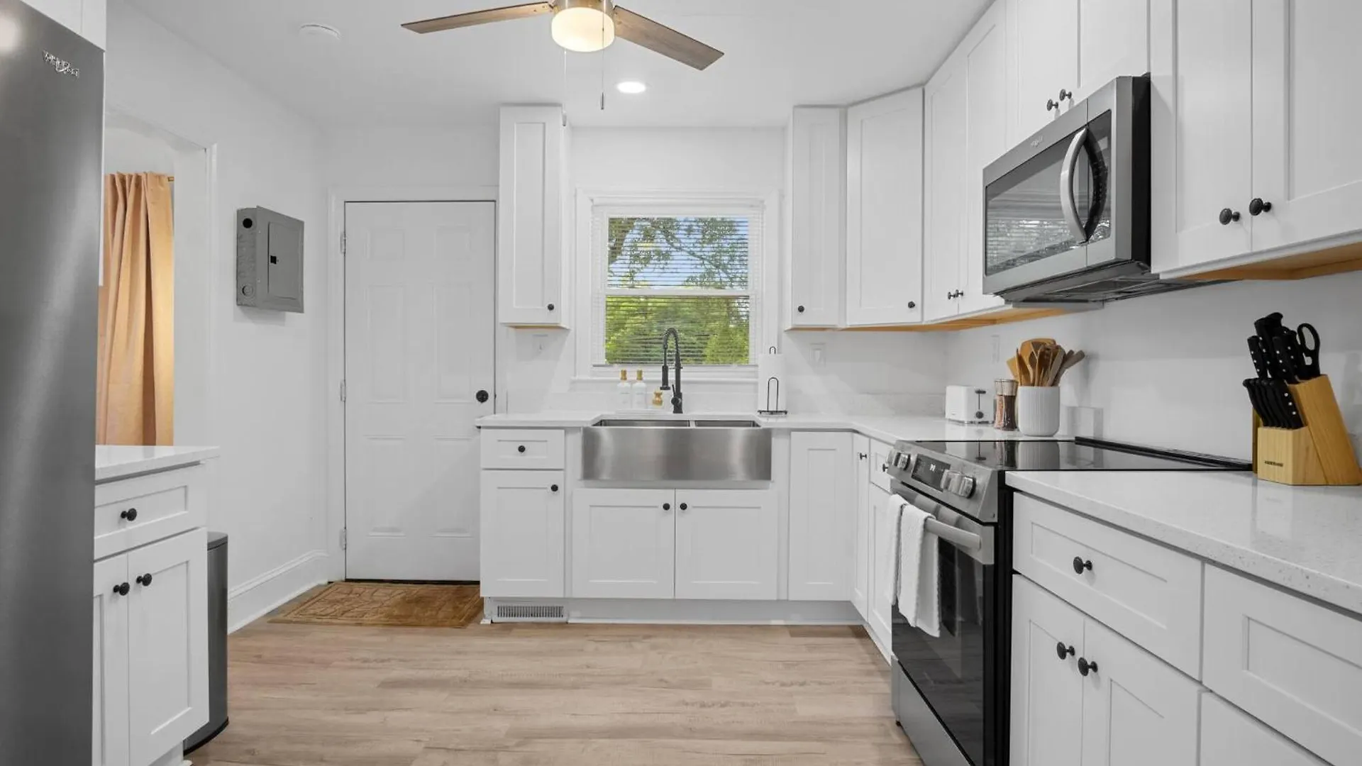 3Bd Near Dt | Bbq, Backyard Games & Outdoor Dining Villa Charlotte 0*,  United States