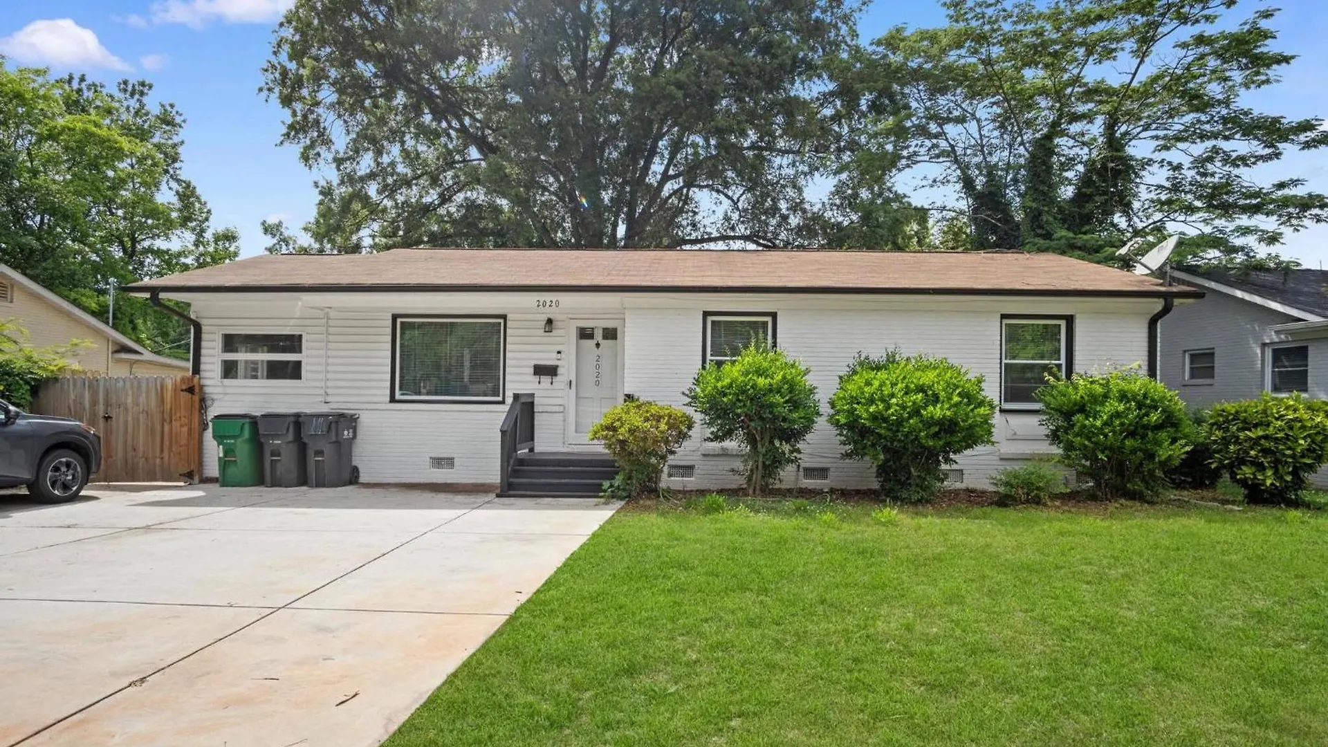 Holiday home 3Bd Near Dt | Bbq, Backyard Games & Outdoor Dining Villa Charlotte United States